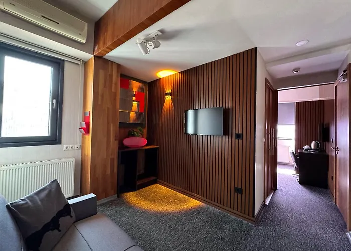 Black Art Otel
