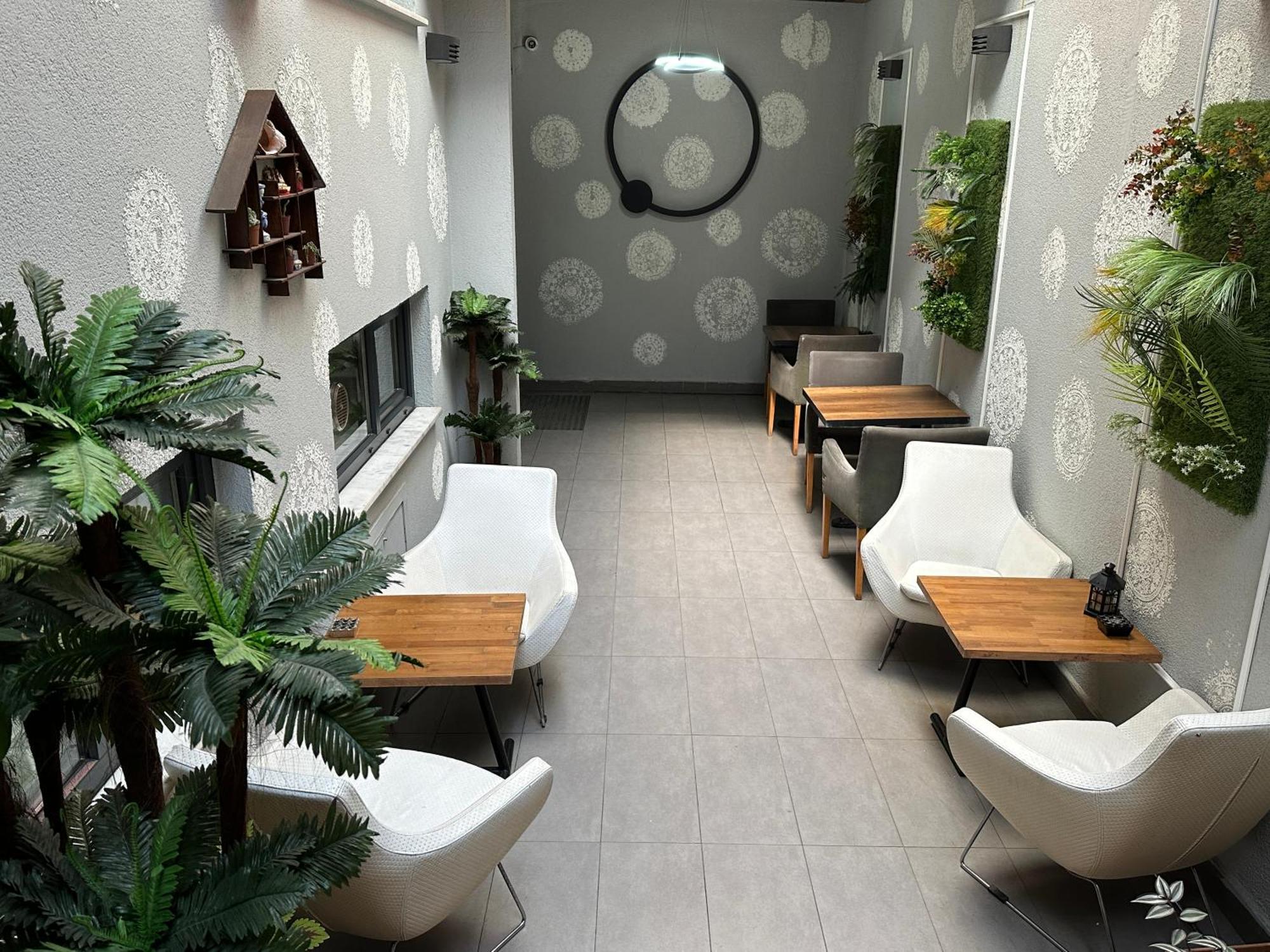 Hotel Black Art 5*