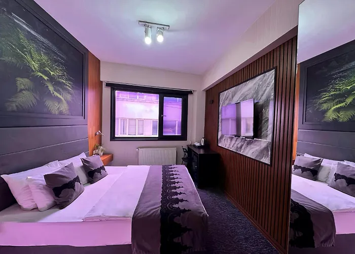 Black Art Otel